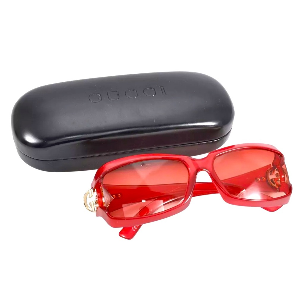 GUCCI Interlocking GGs Sunnies in Red EUC